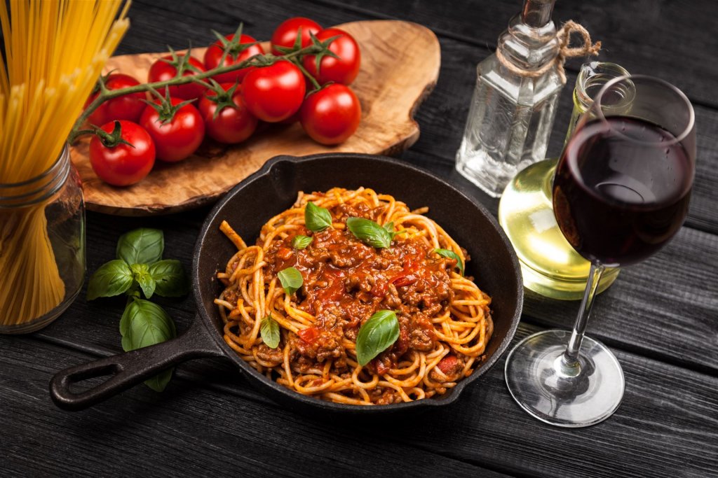 Nudeln Bolognese